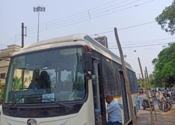 राजधानी की सड़कों पर जल्द दौड़ेगी निजी इलेक्ट्रॉनिक सिटी बस, प्रदूषण मुक्त होगा शहर