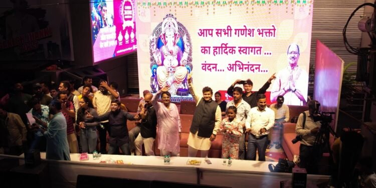 तिलोकचंद बरड़िया बोले: गणेश झांकियां हैं समाज का दर्पण, आयोजन में उमड़ा जनसमूह