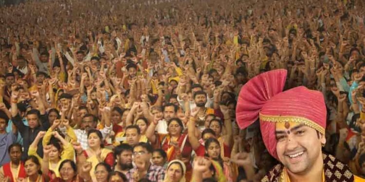 “गरीब की मदद न करना, समाज की सबसे बड़ी कमजोरी” – पं. धीरेंद्र शास्त्री