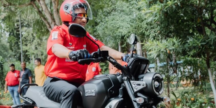 मुख्यमंत्री विष्णुदेव साय ने खुद बाइक चलाकर दिया युवाओं को सेफ ड्राइविंग का संदेश