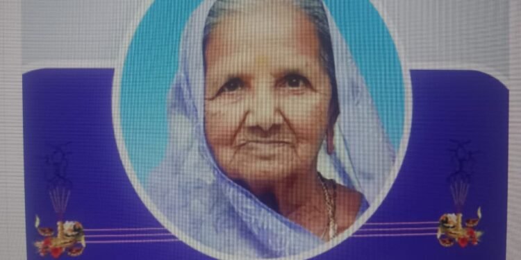 मां की इच्छा पूरी कर कारोबारी ने पूरे गांव को कर्जमुक्त किया — गुजरात के एक बेटे ने मानवता की मिसाल कायम की