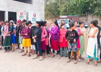 बिस्कुट और मोजो मशरूम कंपनी में छापा, 109 बाल मजदूरों को कराया मुक्त