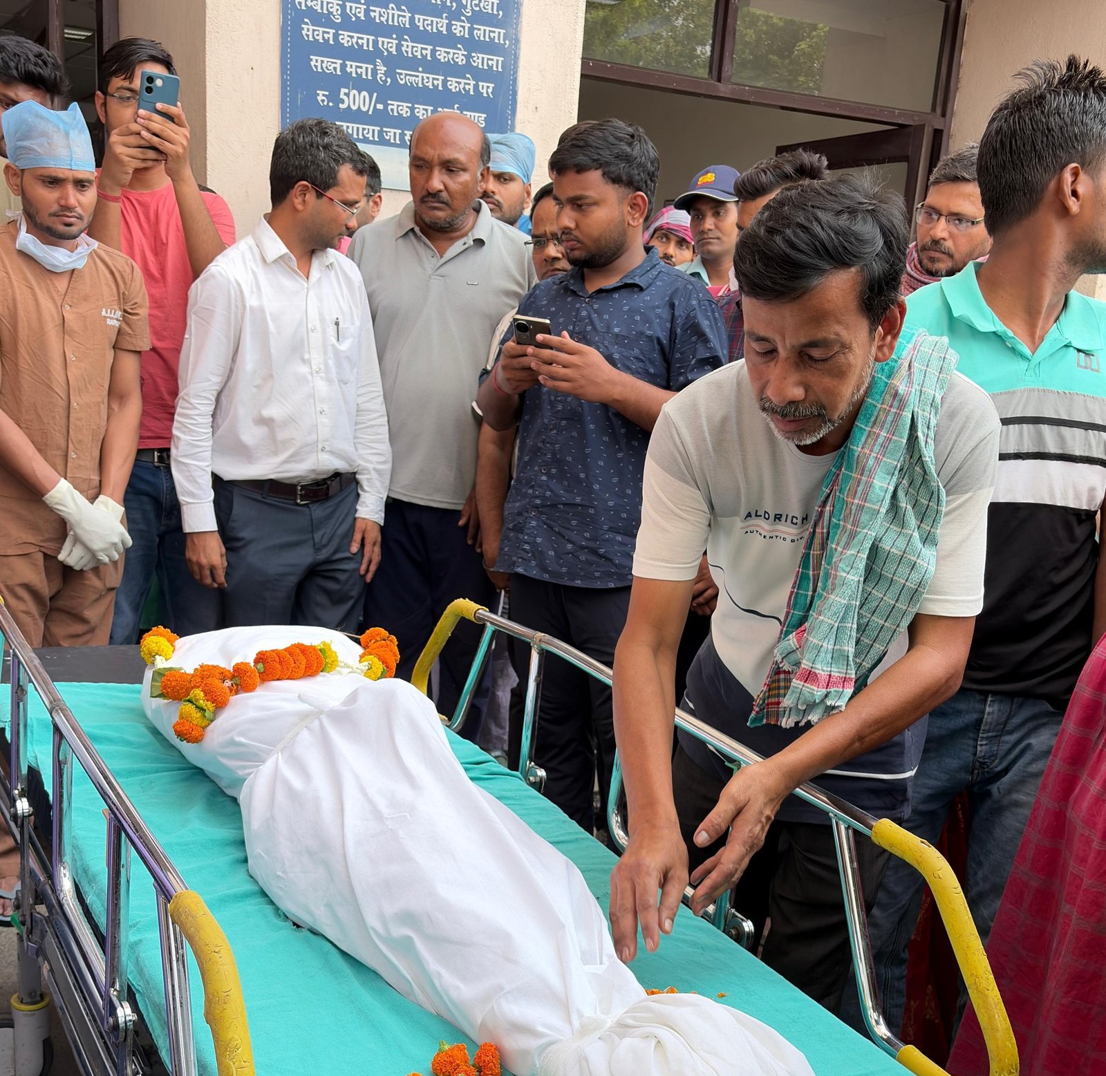 एम्स में 12 वर्ष की सुमना का अमर उपहार, किडनी दान से धड़की दो जिंदगियां