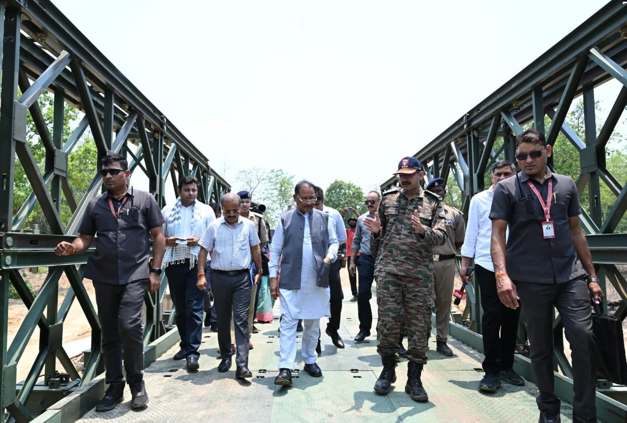 सुदूर कोण्डापल्ली पहुंचकर मुख्यमंत्री ने परखी योजनाओं की जमीनी हकीकत