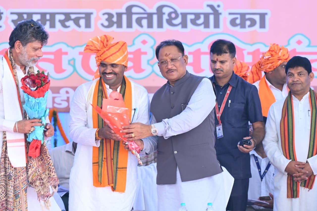 बम्हनीडीह को मुख्यमंत्री की बड़ी सौगात, हसदेव नदी पर पुल सहित तीन अहम विकास कार्यों की घोषणा