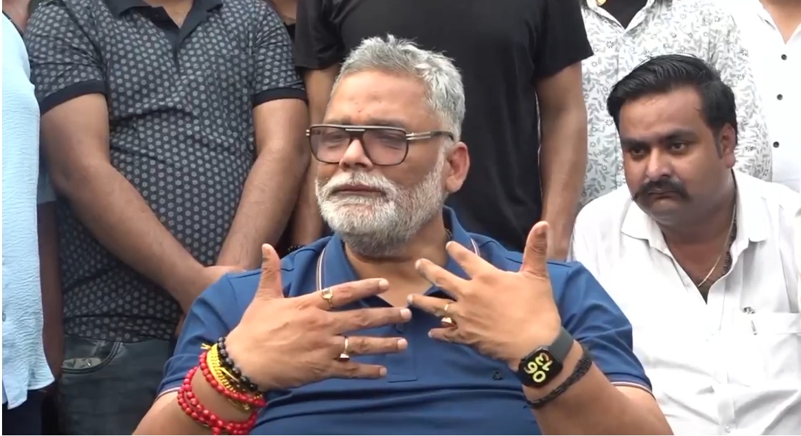 राम मंदिर पर सवाल के बीच बवाल, पप्पू यादव बोले- ‘पहले चप्पल फेंकी, फिर चाकू निकाल लिया’