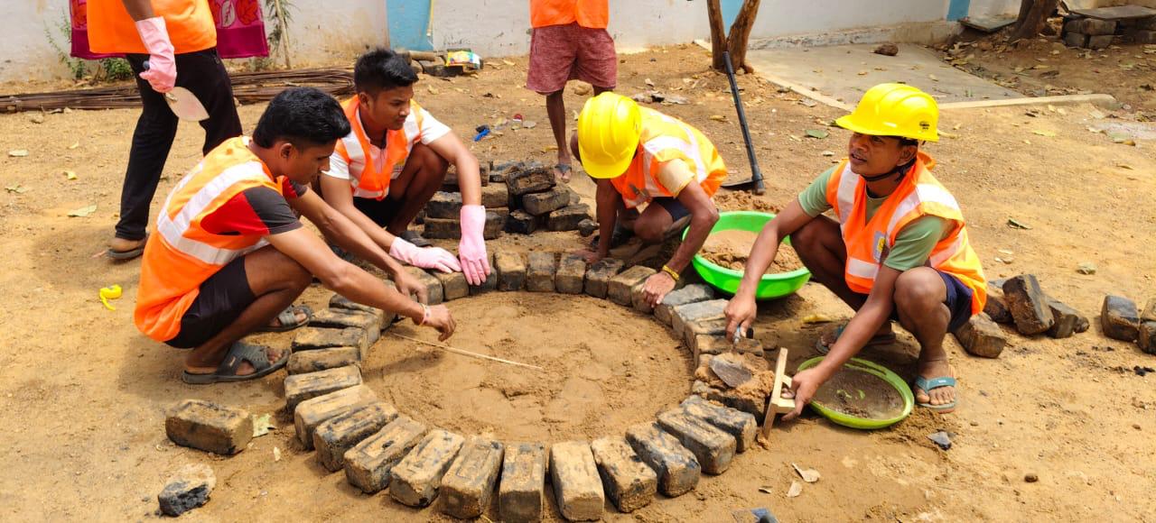 बस्तर में शांति के साथ रोजगार की नई सुबह, 50 हजार से अधिक युवाओं को मिला नियोजन