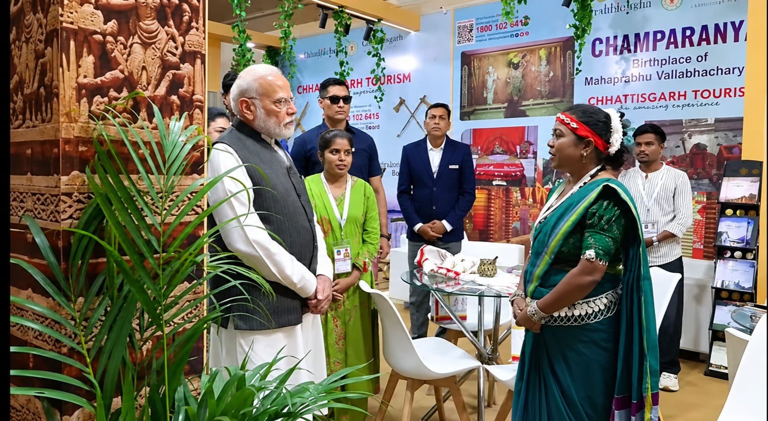 छत्तीसगढ़ की हीना ने पीएम मोदी को सुनाई सफलता की कहानी, 37 महिलाओं को मिल रहा रोजगार