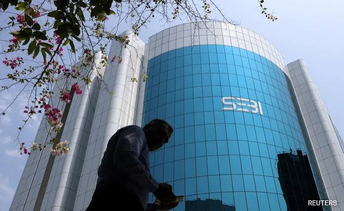 शेयर बाजार में बड़े बदलाव की तैयारी में SEBI, AI से लेकर शॉर्ट सेलिंग तक के नियम बदलेंगे